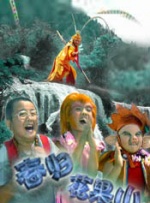 美女被按在床上操